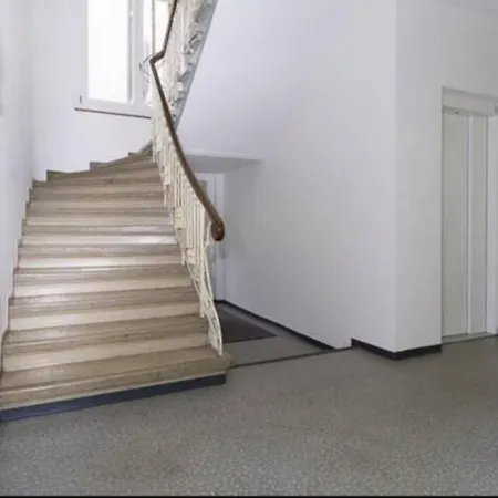 Urban Oasis With Queen Bed And View Be-42