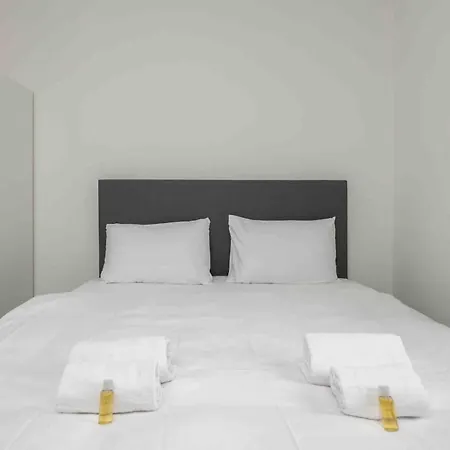 Urban Oasis With Queen Bed And View Be-42 Appartamento *