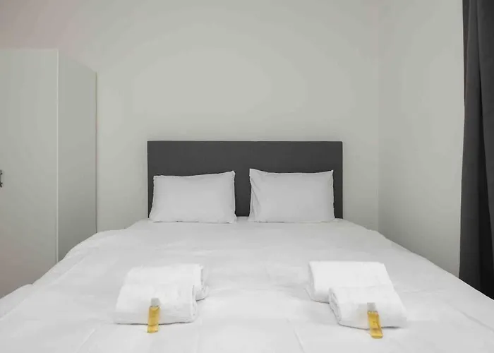 Urban Oasis With Queen Bed And View Be-42 Daire *